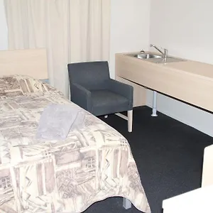 https://mt-isa-irish-club-accommodation.queenslandhotels.net